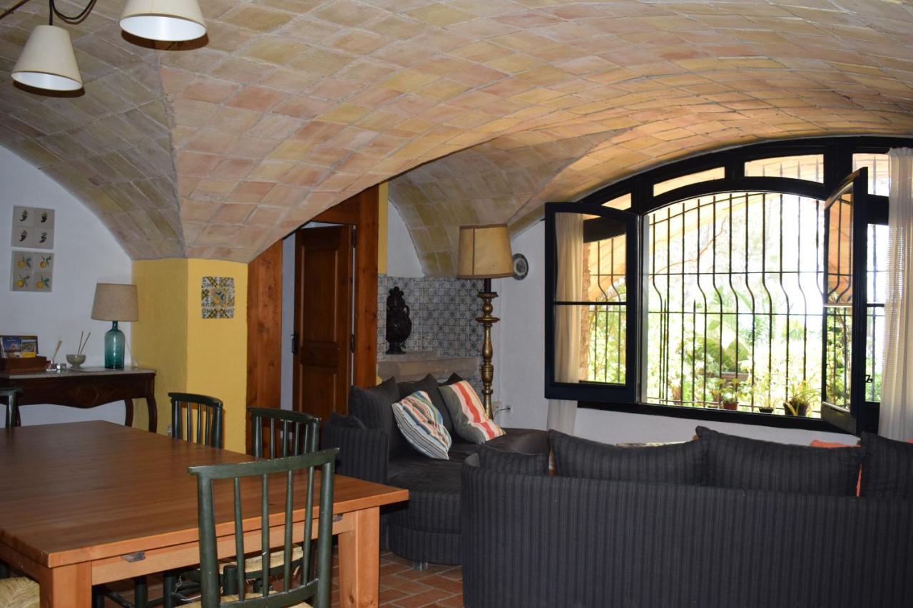 L'Ancora De Bara Hotell Roda de Bará Exteriör bild