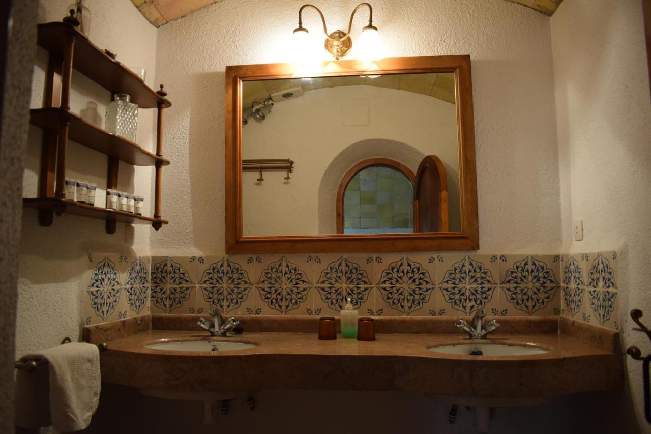L'Ancora De Bara Hotell Roda de Bará Exteriör bild