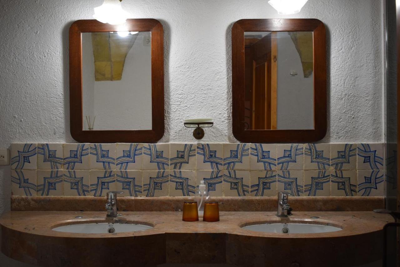 L'Ancora De Bara Hotell Roda de Bará Exteriör bild